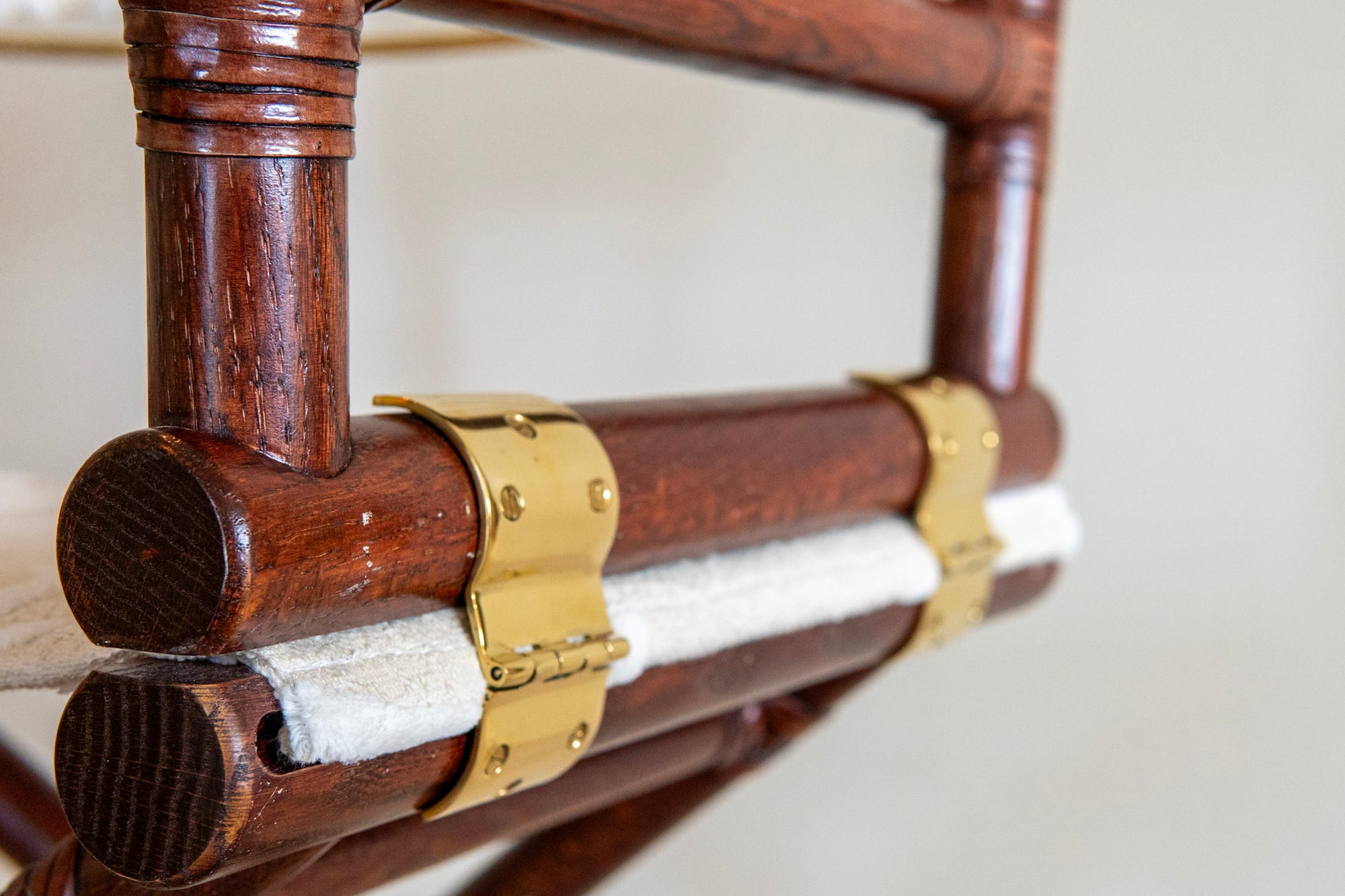 McGuire Director's X-Chair: Bianco Polare